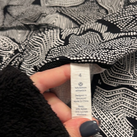 70. Lululemon Pace Rival Crop Legging - Picture 4 of 5